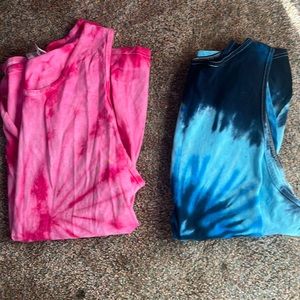 Tie-die Flowey tanks